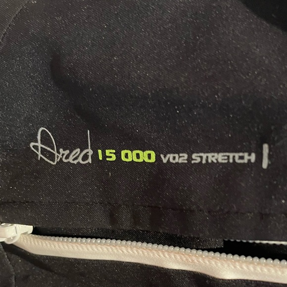 Waterproof women’s raincoat - black - Picture 4 of 5